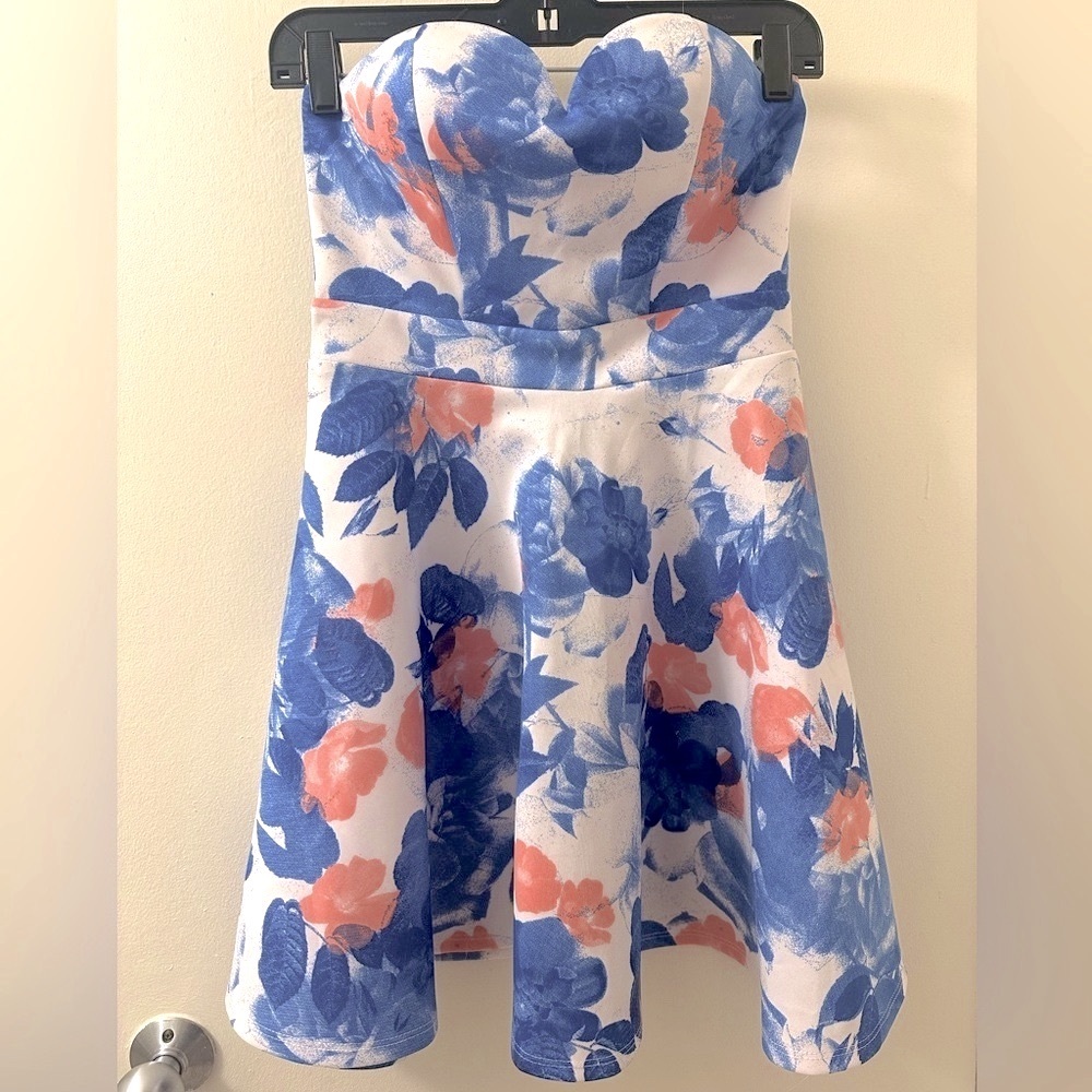 Windsor Blue Pink White Floral Women’s Strapless Skater Mini Dress w Padding